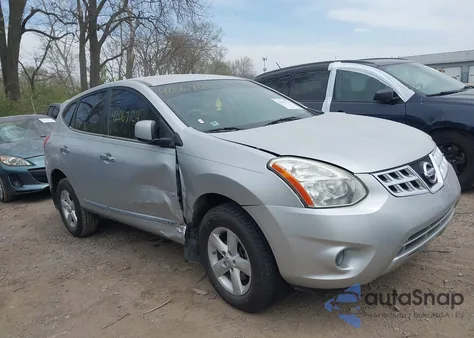 2013 Nissan Rogue S z USA, uszkodzony, nr VIN JN8AS5MT3DW523326